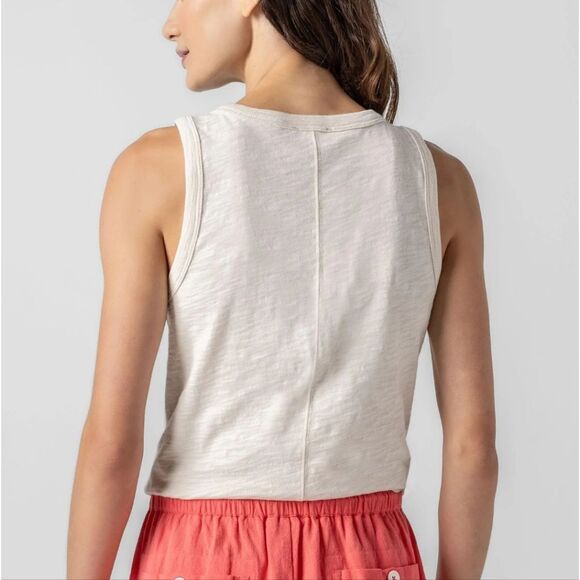 Lilla P, Back seam  White Fitted Sleeveless Tank Top - Picture 4 of 7